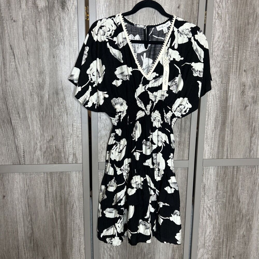 She + Sky Mini Dress Size M Floral Layered  Black and White Color NEW